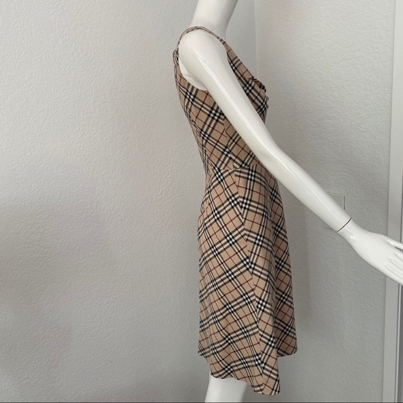 Burberry beige check twist front dress - Picture 3 of 9
